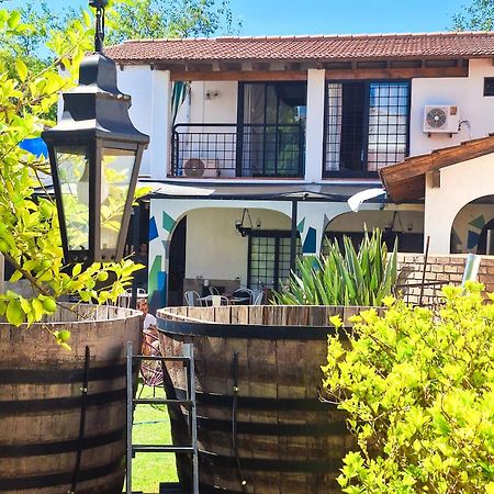 Fuxia House Hostel Mendoza Luaran gambar