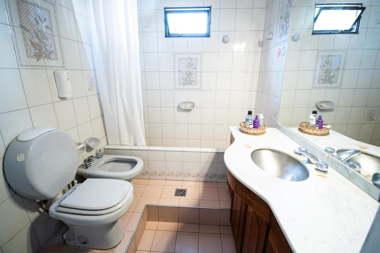Fuxia House Hostel Mendoza Luaran gambar