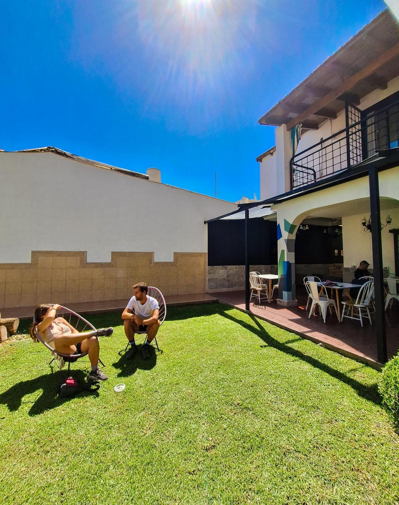 Fuxia House Hostel Mendoza Luaran gambar