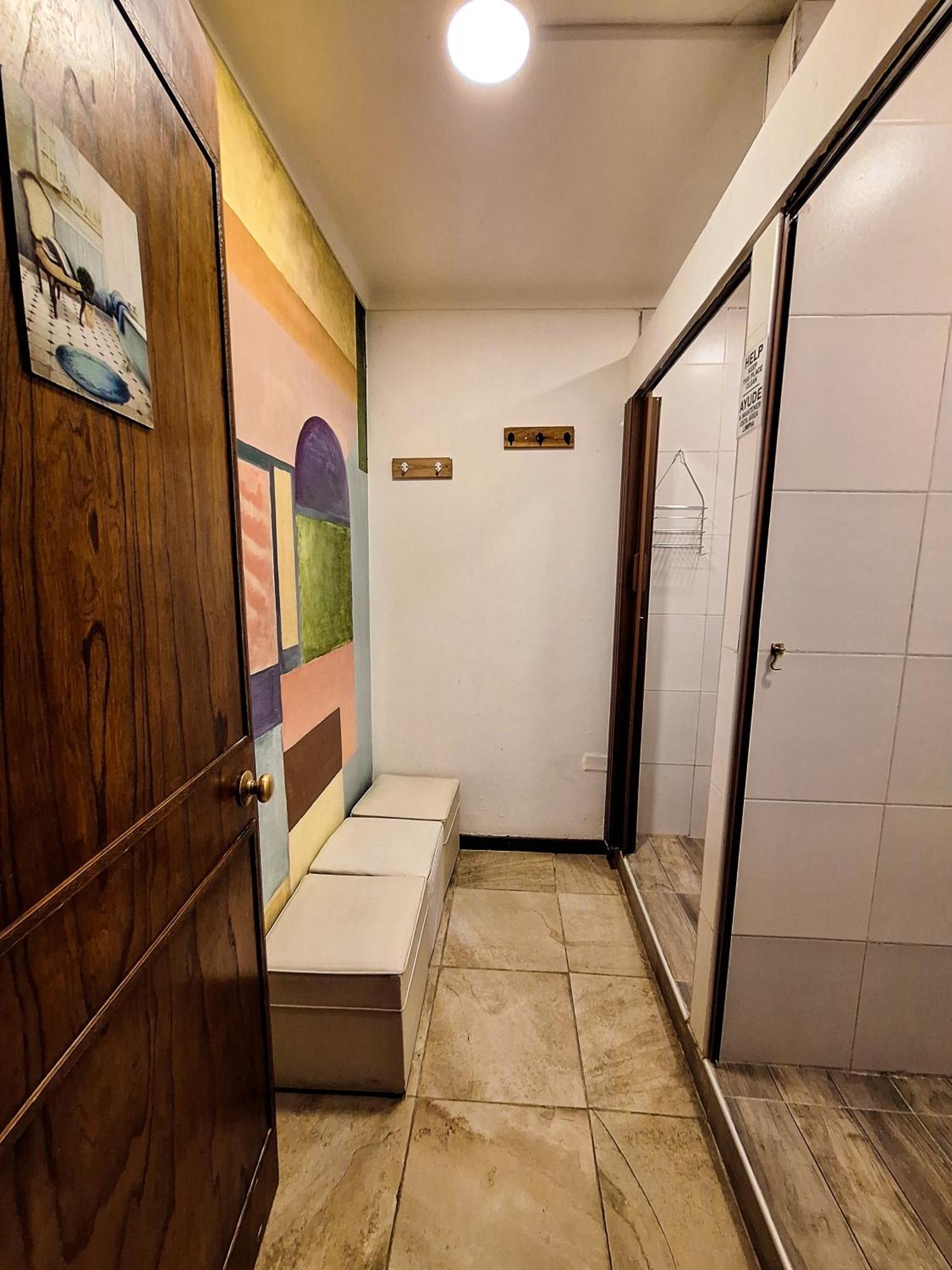 Fuxia House Hostel Mendoza Luaran gambar